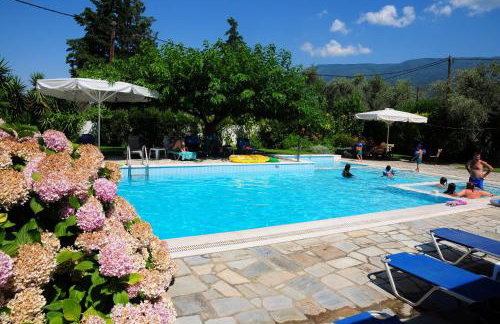 Palirria Hotel & Studios - Photo 21