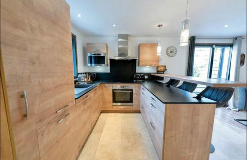 Maison cosy en montagne avec piscine chauffée - Foto 9