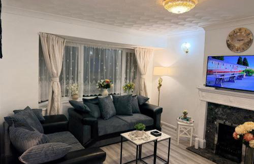 Lovely Two Double Bedroom Maisonette in Surrey - Photo 29