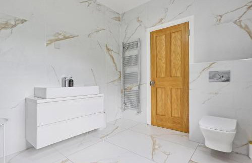 Mayrose House - 6BR 4BATH Luxe Spacious Retreat - Foto 32