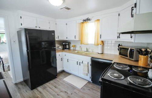 Central Location with In Home Washer and Dryer - Foto 2