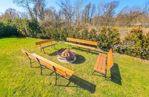 Holiday Home Vegas - HOUSE AND GARTEN FOR EXCLUSIVE USE - Foto 2