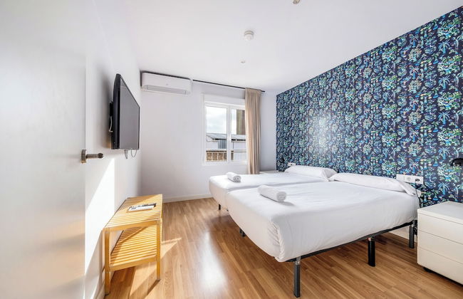 AinB Barcelona Sants Apartments - Photo 35