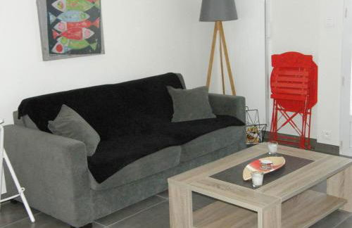 APPARTEMENT FACE au PORT et à L'OCEAN SAINT GILLES CROIX DE VIE WIFI BALCON PARKING PRIVE COUVERT - Photo 5