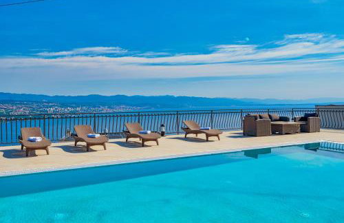 Villa Esarjo with Heated Pool and Sea View - Foto 6