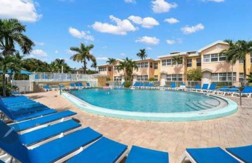 Beach Condo - Photo 44