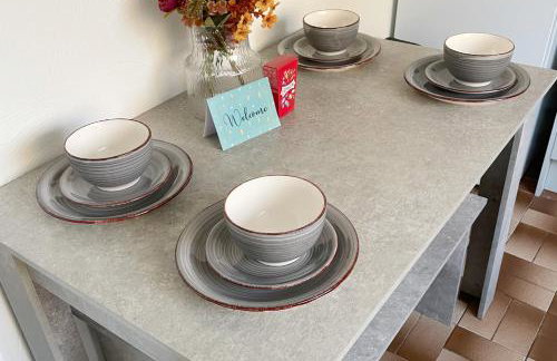 Business & Family Friendly 6 Bed Stay with Garden - Free Parking - Fast Wi-Fi and workspace - London & Essex Links - Photo 13