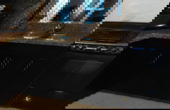 Modern vacational home close to Costco and Walmart - Photo 7