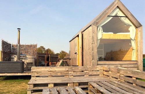 Lushna 8 Petite at Lee Wick Farm Cottages and Glamping - Foto 3