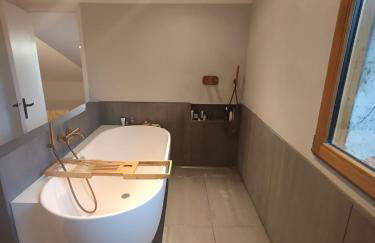 Designer House with Breathtaking View - Foto 8