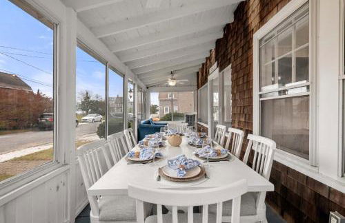 Steps to the Beach Cozy Central AC - Foto 23