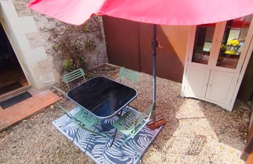 Logement Aubance dans charmante longère avec piscine en partage - Foto 16