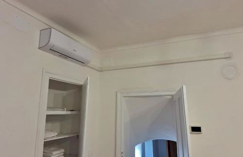 CHEZ ALICE Casa Accogliente Vista Lago con aria condizionata - Foto 11