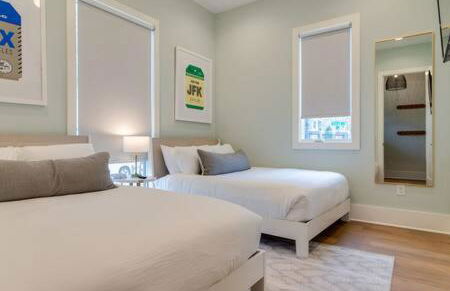 2 Homes, 7BR Rooftop Getaway In Trendy Town Near Downtown, 5 Mins to Nissan Stadium, Less than 10 Mins to Broadway, 24 Hr Hospitality, Great for Groups - Foto 29