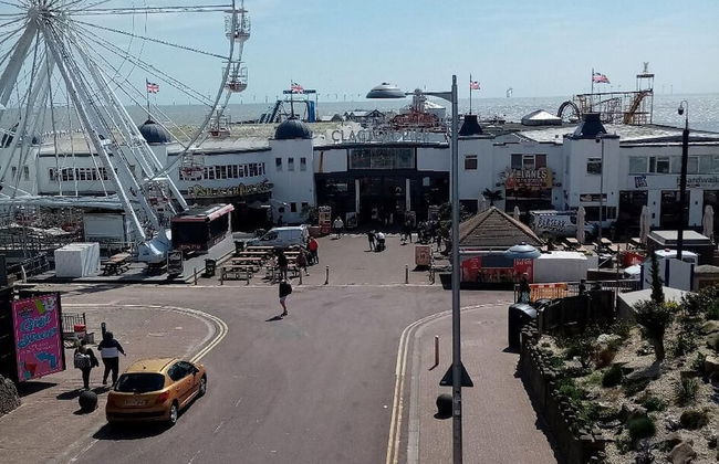 3-bed Homely Modern Caravan in Clacton-on-sea - Foto 23