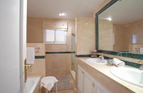 Hacienda Elviria - Photo 18