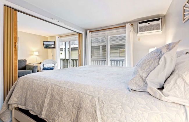 All is Wells Incredible Location! Walk to Beach - Photo 9