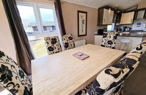 Benarty 11 with Private Hot Tub - Fife - Loch Leven - Lomond Hills - Pet Friendly - Photo 13