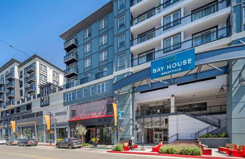 Blueground Emeryville pool nr Bay Street Park SFO-1987 - Foto 29