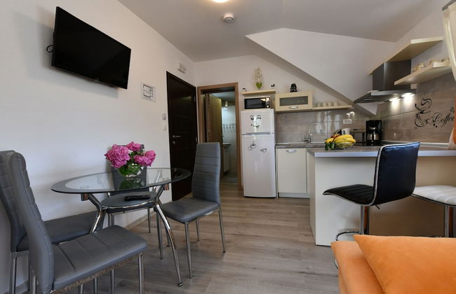 Boutique Apartment in Selište Drežnićko with Garden - Foto 6