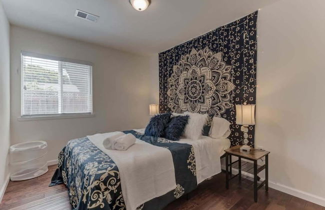 @ Marbella Lane - Boho 'n Sleek Rtreat Pool Tble - Foto 4