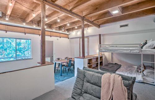 Modern and Unique Cabin with Deck by Lake Gregory! - Foto 18