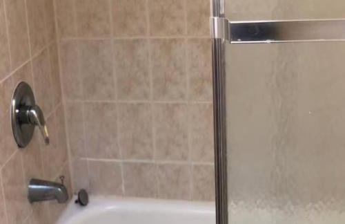 Business & Family Friendly Balcony Jacuzzi Free Park - Foto 18