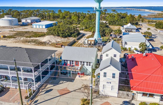 Beach House - Surfs Up Under Tow by PHG - Foto 56