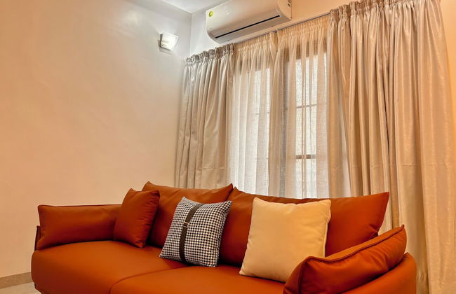 Lighthouse Signature Suites - Photo 70