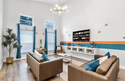 Mario Manor Heated Pool King Bed Game Room Near Disney - Foto 1