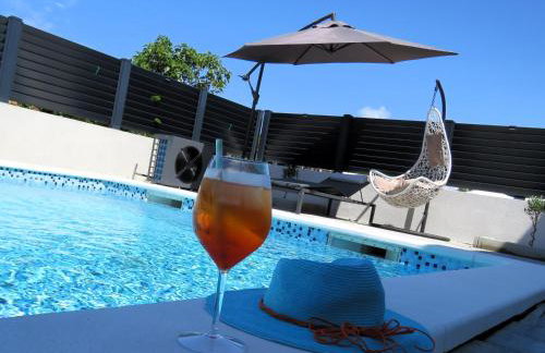 Duplex house Angela with private heated pool - Photo 1