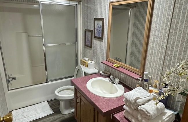 Secluded Lodge Farm Views 50 Acres Wifi - Foto 18