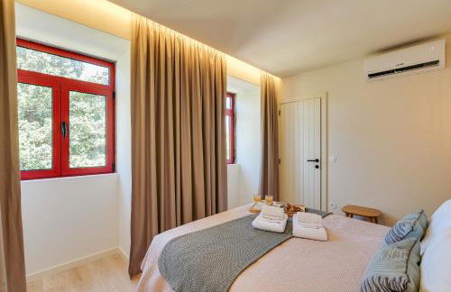 Douro Arda House with Pool & Jacuzzi by HostWise - Photo 7