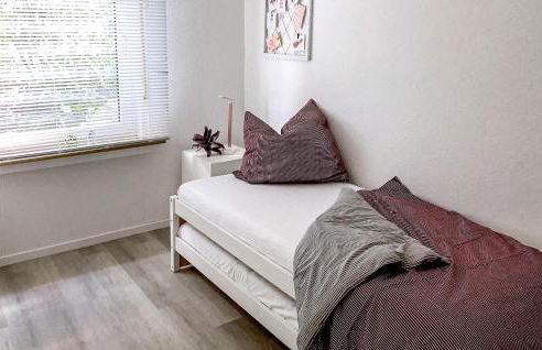 2 Bedroom Cozy Apartment In Bad Pyrmont - Foto 16