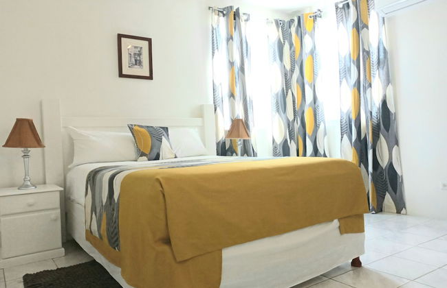 Cumber's Tropical Apartments - Foto 4