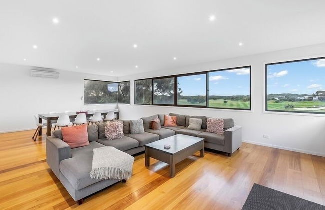 Gorgeous 5 Bedroom - Golf Course Views - Photo 8