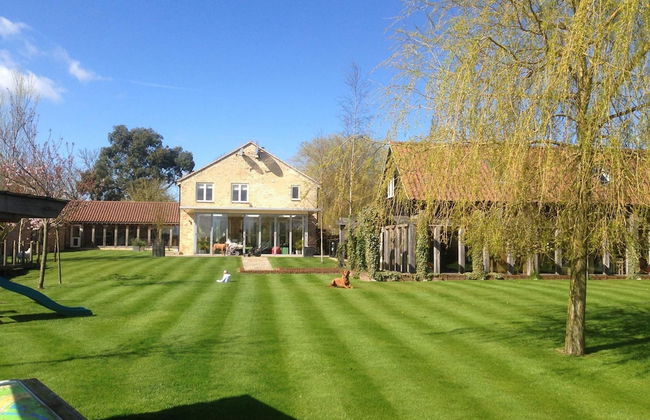 Tye Barn in Brinkley - Photo 37