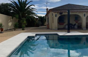 Traumhaus für 6 Personen mit spektakulärem privaten Pool und schönem Ausblick in die Natur - Foto 21