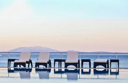 Blue Waves Luxury Suites by the Sea - Foto 1