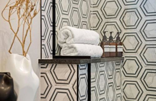 ONYX The Lark Stylish & Serene Edmond Oasis - Foto 50