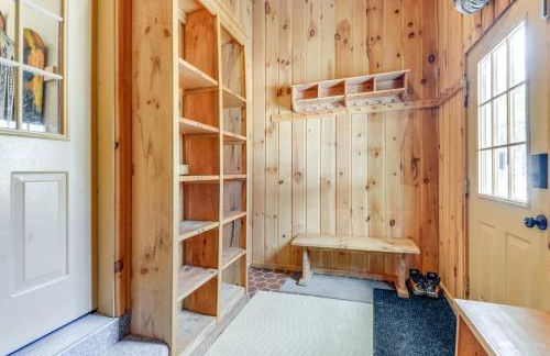 3 min to Mt Snow with FREE Shuttle! Family-Size fun, Wood fireplace, 2 living rooms, Arcades - Foto 8