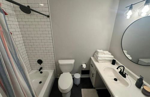 Walk to Masters! Spacious & Modern 4bd Home - Foto 5