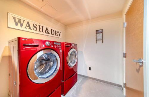 Downtown Condo Above Restaraunts- Free Parking - Foto 28