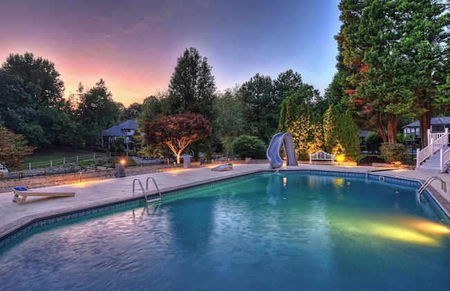 Sip, Sip Away by Avantstay Pool + Hot Tub - Foto 10