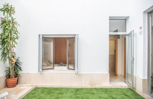 Tentudia Charming Apartments with Private Roof-Top or Patio in San Bernardo By OCityzen - Foto 79