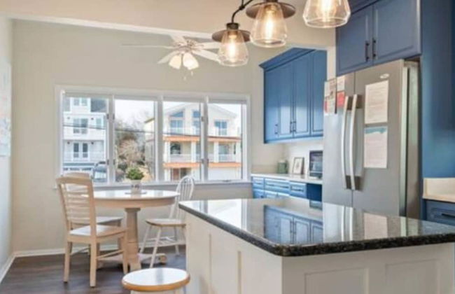 Enjoy Sunny Daze Private Pool Walk to Beach - Foto 28