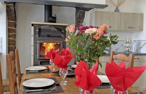 Maison restaurée avec charme à Domfront, animaux admis, wifi, près des pistes cyclables - FR-1-497-201 - Foto 15