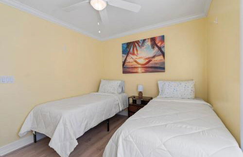 Tropical Haven Fully Remodeled Entire home Sleep 6 - Foto 26