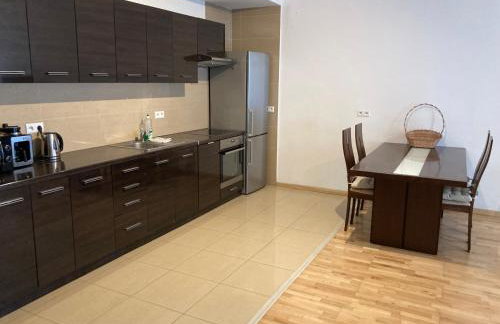 Platinum Towers Hotel Apartments with parking - Foto 3