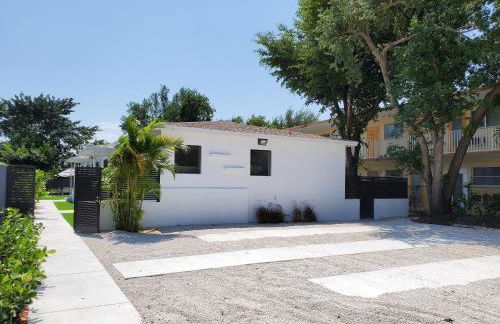 Casa Cuba in Little Havana, Brickell, Calle 8 and 10 minutes to the Beach FREE PARKING - Foto 21